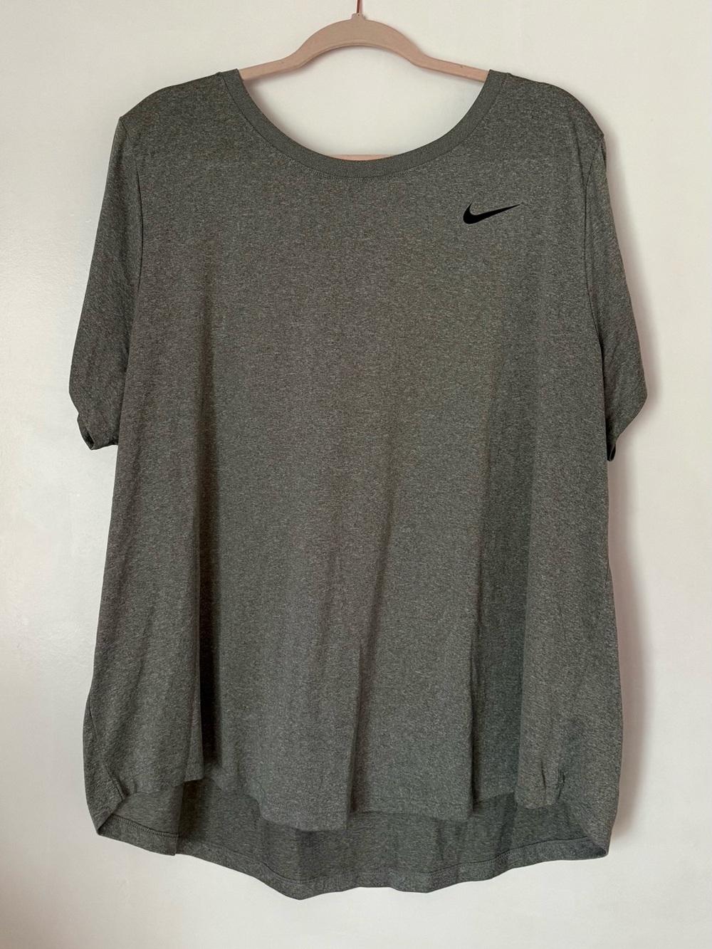 Nike Women's Heather Gray Short Sleeve Performance Tee